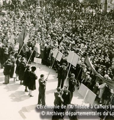 Cérémonie de l’Armistice à Cahors (mai 1945) © Archives départementales du Lot - 74 J 70
